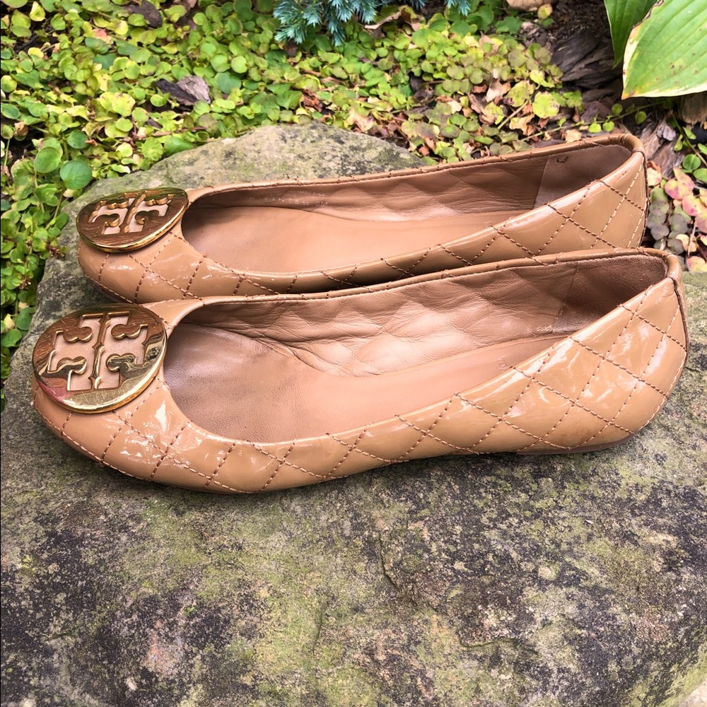 Tory Burch Quinn Quilted Patent Ballet Flats - Picture 1 of 8